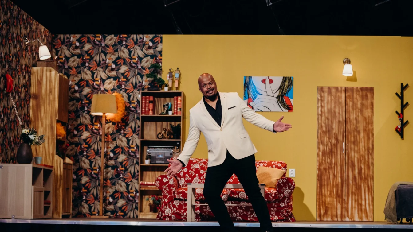 Sariti de pe fix! – cel mai nebun show de divertisment, in curand, la PRO TV! Cabral, prezentatorul emisiunii: ”Planul inclinat este o nebunie in sine, o nebunie in care lucrurile se intampla cu o viteza ametitoare”