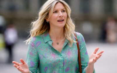 Lisa Faulkner spune că mamografia i-a depistat devreme cancerul mamar și urmează radioterapie