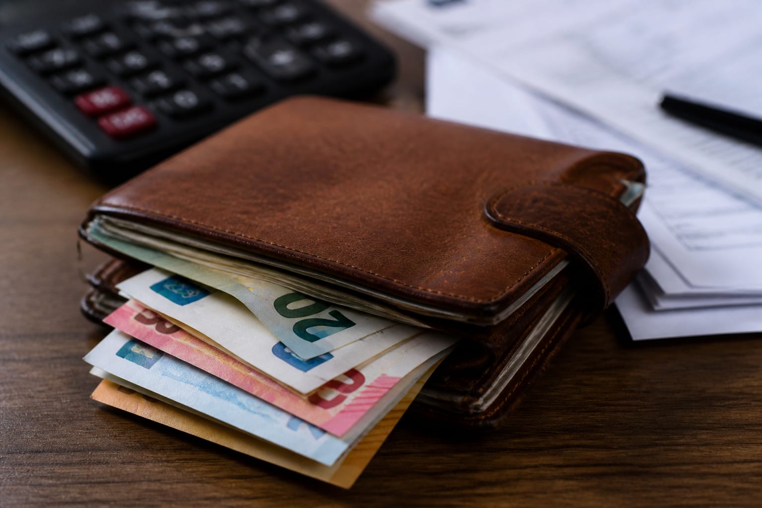 Salariul net poate crește cu până la 210 euro pe an prin noile deduceri fiscale