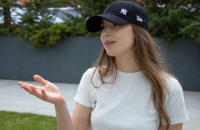 Un adolescent din trei are probleme de somn, iar telefonul și stresul le agravează