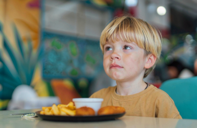 Un cardiolog american spune că 5 alimente populare ar trebui limitate pentru a reduce riscul de boli cronice
