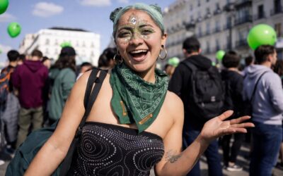 Consumul de cannabis reduce somnul cu 26 de minute pe noapte