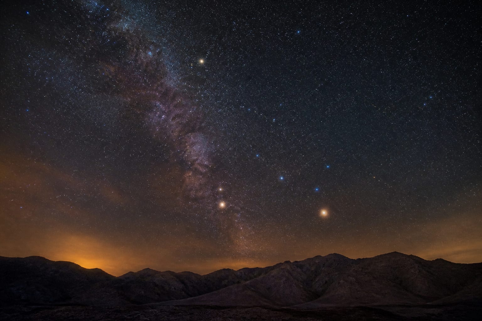 Horoscop 11 august 2026 cu o zi practică pentru Leu și Fecioară