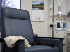 Modelul Alina Pușcău s-a tuns scurt din cauza tratamentului împotriva cancerului