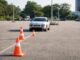 Candidații la permisul auto categoria B ar putea executa patru manevre obligatorii pe traseu