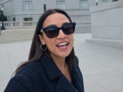 Alexandria Ocasio-Cortez spune că procedura merge bine și deschide discuția despre fertilitate