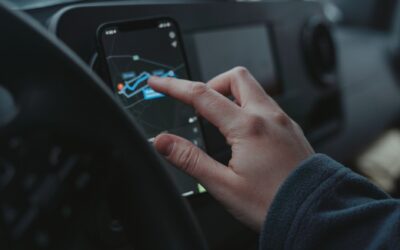 Când localizarea pe telefon devine control în cuplu. Semnul este teama de a o opri