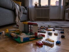 O mamă povestește cum a învățat să ceară ajutor după ce problemele de sănătate i-au limitat timpul cu fiul ei